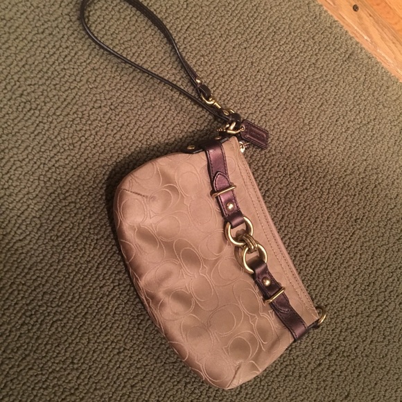 Coach Bag - Picture 2 of 5